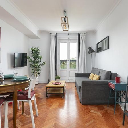 Apartamento Con Vistas Al Parque Del Retiro Madrid Luaran gambar