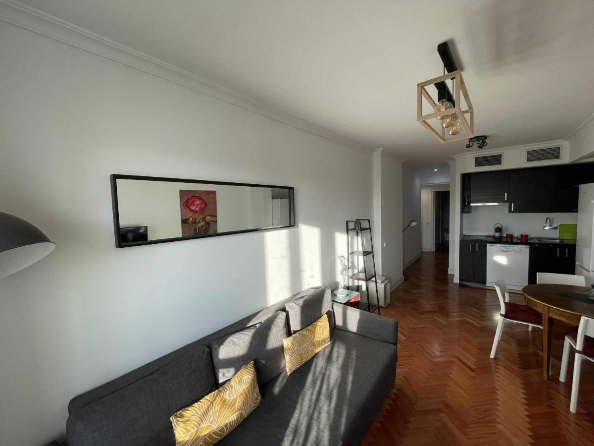 Apartamento Con Vistas Al Parque Del Retiro Madrid Luaran gambar
