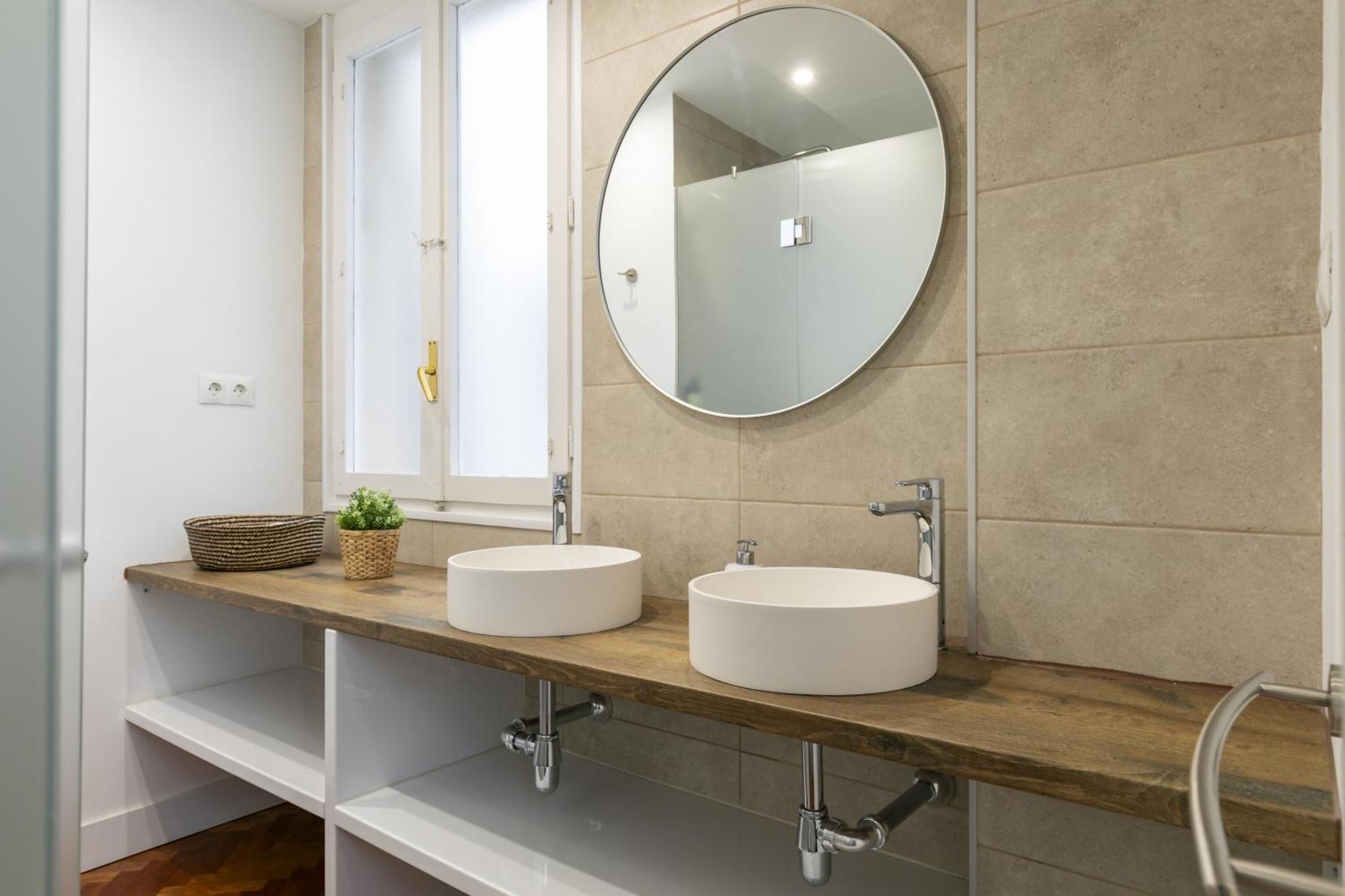 Apartamento Con Vistas Al Parque Del Retiro Madrid Luaran gambar